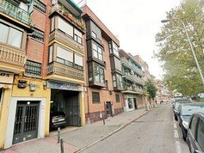 Piso de alquiler en Calle de Alba de Tormes, Puerta Bonita