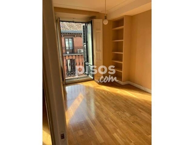 Piso en alquiler en Calle de Orellana en Justicia-Chueca por 1.350 €/mes