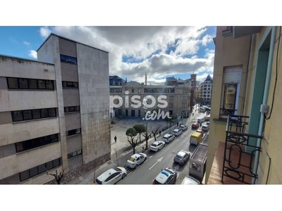 Piso en venta en Avenida de Ramón y Cajal, 5