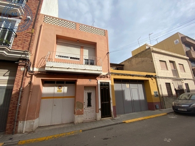 Venta de casa con terraza en Centre-Centro (Paterna), Centro