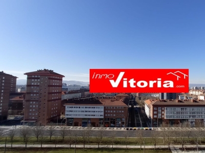 Venta de piso en San Martín (Vitoria-Gasteiz)