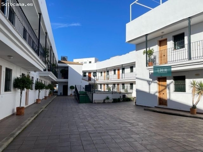 Apartamento 1D con terraza en venta en Sanlúcar la Mayor