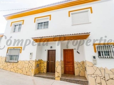 casa adosada en Venta en Cómpeta