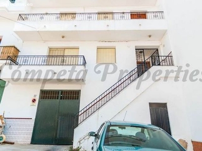 casa adosada en Venta en Sayalonga