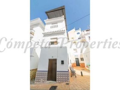 casa adosada en Venta en Sayalonga