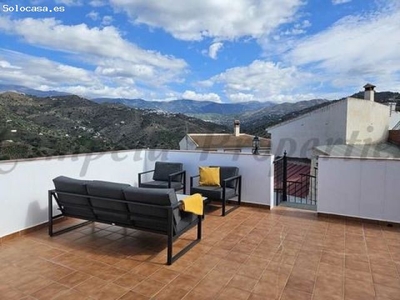 casa adosada en Venta en Sayalonga