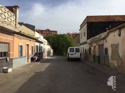 Chalet adosado en venta en Calle Albacete, Bajo, 46900, Torrente (Valencia)
