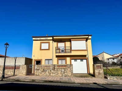 Chalet individual en venta, Tejeda de Tiétar, Cáceres