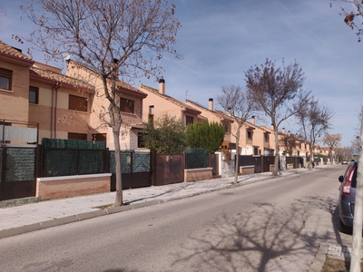 Chalet pareado en venta, Navalcarnero, Madrid