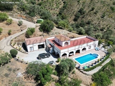 villa en Venta en Sedella