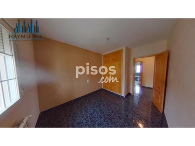 Casa adosada en venta en Calle del Jazmín