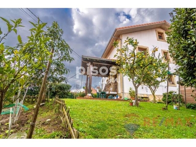 Casa en venta en Avenida de Menéndez Pelayo, 4