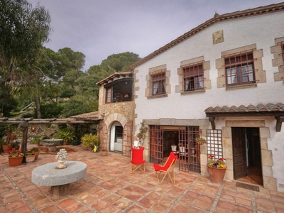 Villa en Castell-Platja D'aro, Girona provincia