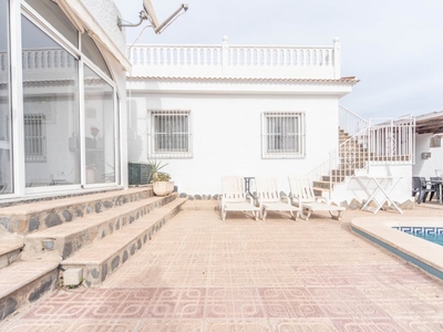 La Marina villa en venta