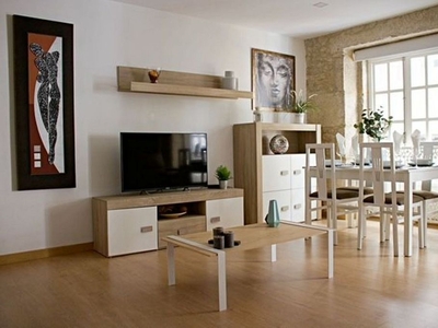 Alquiler de piso en Ciudad Vieja de 1 habitación con muebles y calefacción