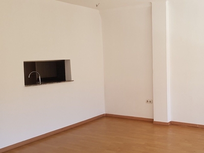 Piso 1 habitación de 65 m² en Barcelona (08035)