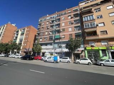 Piso de tres habitaciones a reformar, cuarta planta, Nou Moles, València