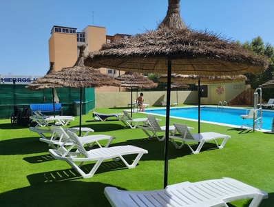 Piso en venta en calle Cgurugú de 3 habitaciones con terraza y piscina