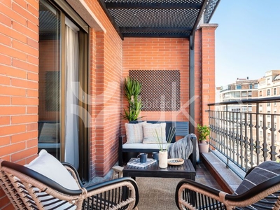Alquiler apartamento de 2 dormitorios con terraza en Goya en Madrid