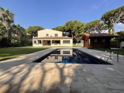 Alquiler Casa unifamiliar Castelldefels. Buen estado con terraza 371 m²