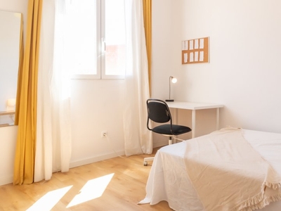 Alquiler de habitaciones en piso de 9 habitaciones en Madrid