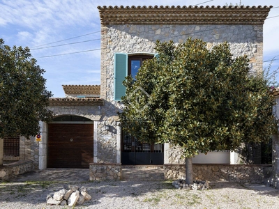 Casa de 490m² con terrazas en venta en Sant Pere Ribes