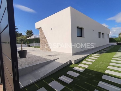 Villas de lujo con diseño moderno en Calasparra Murcia