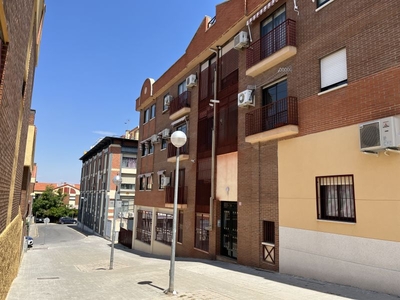 Alquiler de piso con terraza en Aranjuez, Zona Pinar