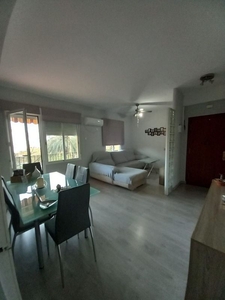 Alquiler de piso en Santa Rosa - Valdeolleros de 4 habitaciones con terraza y garaje