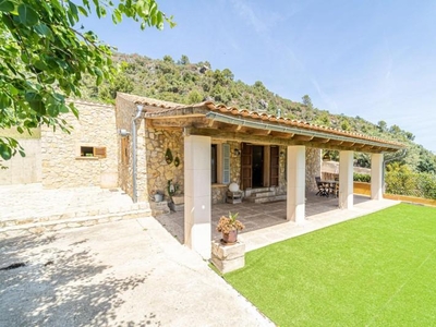 Casa con terreno en Mancor de la Vall