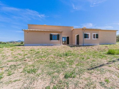 Casa con terreno en Vilafranca de Bonany