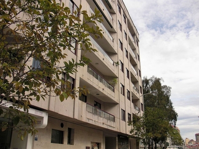 Piso en alquiler en Travesía de Vigo - San Xoán de 3 habitaciones con terraza y garaje