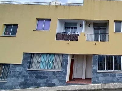 Piso en venta en Montaña-Zamora-Cruz Santa-Palo Blanco de 3 habitaciones con garaje y ascensor