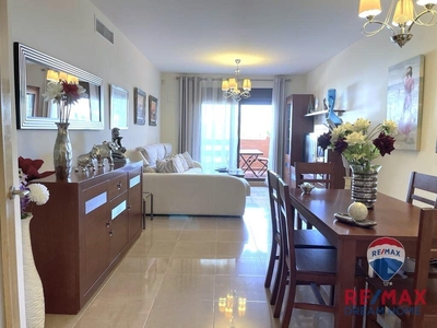 Piso en venta en Zona de Punta Plata, Estepona, Málaga