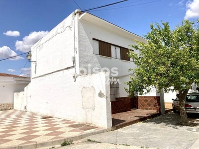 Casa adosada en venta en Calle Los Naranjos