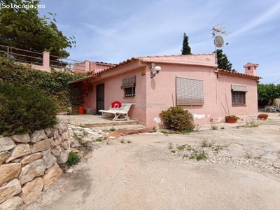 CASA CON TERRENO Y PISCINA EN VENTA EN TORTOSA