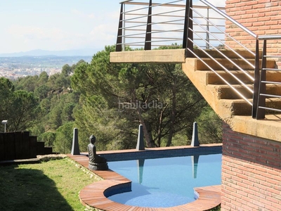 Casa de lujo con piscina en Montjuïc Girona