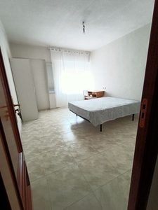 Habitaciones en C/ Santa Clara, Salamanca Capital por 270€ al mes