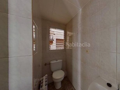 Piso de 3 habitaciones en barberá del valles en Barberà del Vallès