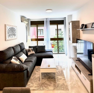 Piso en alquiler en calle Casillas de Prats de 3 habitaciones con terraza y muebles