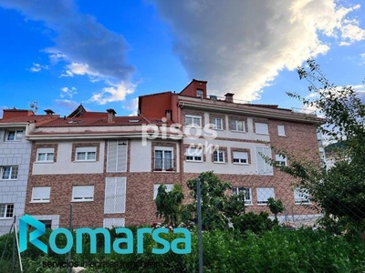 Piso en venta en Avenida de Castilla Y Leon, cerca de Calle de Castor Robledo