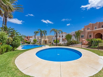 Piso en venta en Bahia de Casares, Casares, Málaga