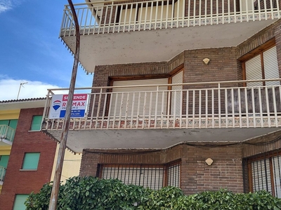 Piso en venta en calle CM Umbrias de 3 habitaciones con terraza y piscina