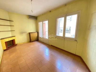 Piso oportunidad para reformar - elegante zona alta - 5 habitaciones, 2 baños. en Barcelona