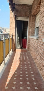 Venta de piso en Palos de Moguer de 4 habitaciones con terraza y calefacción