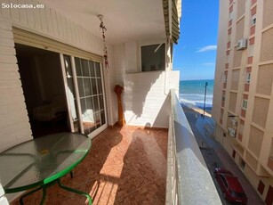 Apartamento en Primera Línea con Vistas al Mar en Torrevieja