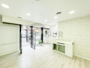 Local comercial en alquiler de 55 m2 , Sants - Montjuïc, Barcelona