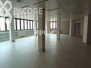 Oficina en alquiler de 200 m2 , Les Corts, Barcelona