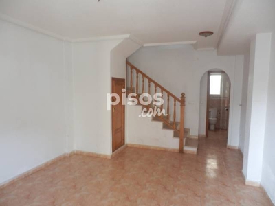 Casa en venta en Calle Ricardo La Fuente Aguado, nº 3 en Nueva Torrevieja por 89.000 €