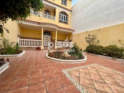 Casa rústica en venta en Los Giles en Tamaraceite-San Lorenzo-Casa Ayala por 325.000 €